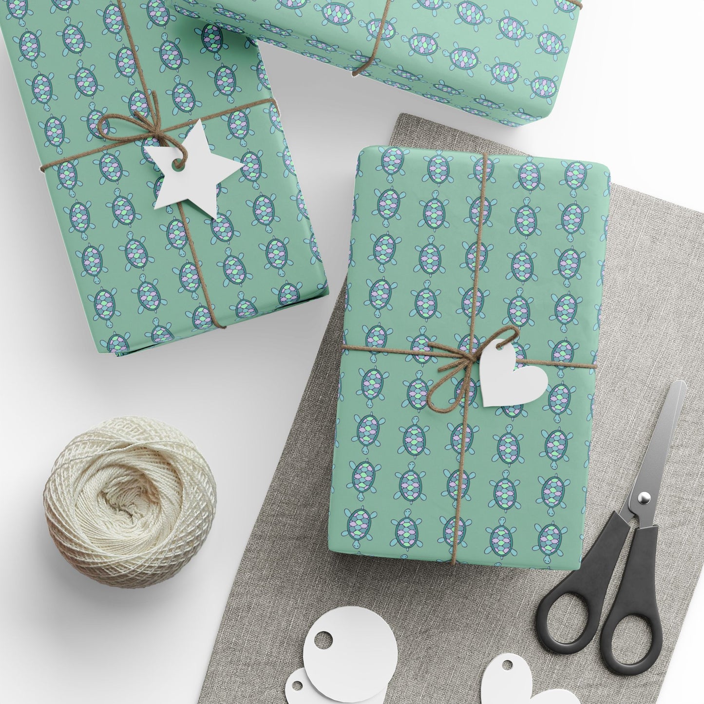 Friendly Cartoon Turtle Print Gift Wrapping Paper - Perfect for Gifts & Celebrations!